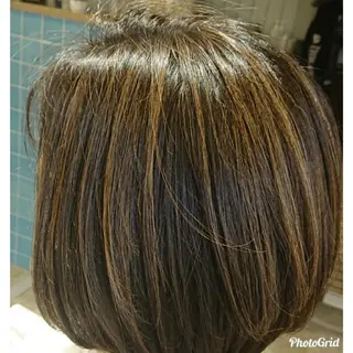 カラー alushe 岡 陽子のヘアスタイル