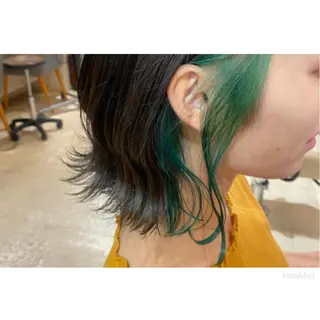 ショート カラー 岩間 香純のヘアスタイル