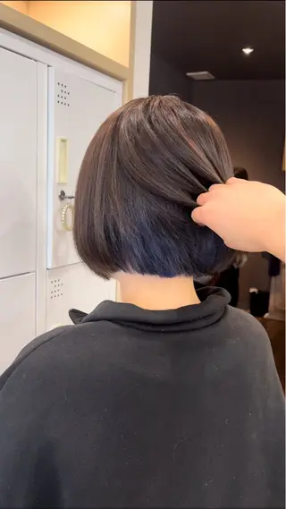 ショート カラー 🪽髪質改善ストレー ト🤍美羽🤍のヘアスタイル