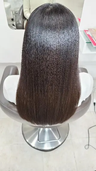 ロング 🎗️髪質改善・美髪 艶髪🥇小西邦生のヘアスタイル