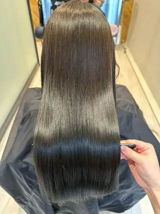 ロング 横山 菜摘のヘアスタイル