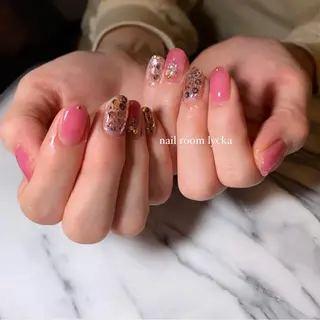 ネイル ﾈｲﾙﾙｰﾑﾘｯｶ 𝐦𝐚𝐲𝐮のネイルデザイン