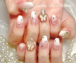 ネイル Momo 🤍のネイルデザイン