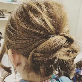 セミロング ヘアアレンジ newi赤羽 ✂️KEN✂️のヘアスタイル