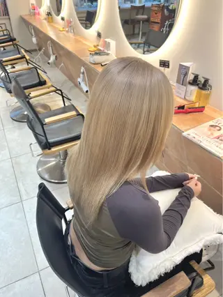 セミロング カラー カラー🎀ブリーチ 🎀Honoka🎀のヘアスタイル