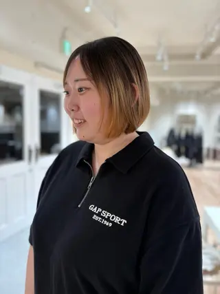 ショート 与那嶺 亜美のヘアスタイル