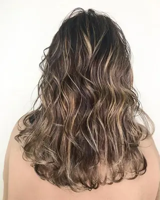 セミロング カラー Lien 深井店のヘアスタイル