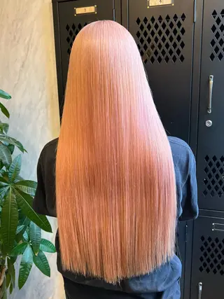 ロング カラー 透明感ミルクティー✨ 西澤 ジュンヤのヘアスタイル