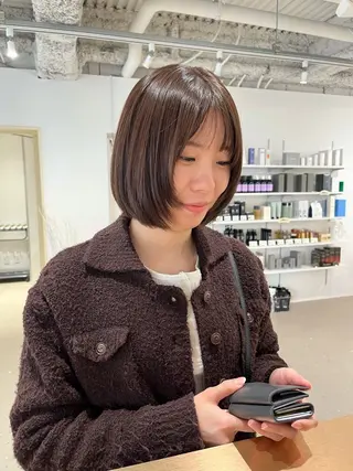ミディアム カラー 阪本 桃のヘアスタイル