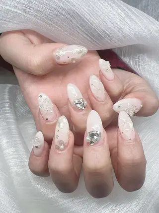 ネイル Lee Nailsのネイルデザイン