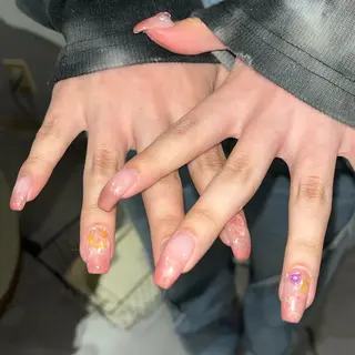 ネイル 🪐富島彩夏 /海外nail🪐のネイルデザイン