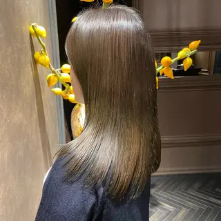 セミロング カラー 松木 花鈴のヘアスタイル