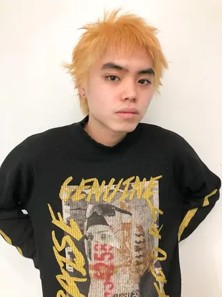 ショート カラー パーマ ヘアアレンジ メンズ スパイラルパーマ 🌐hina⭐️のヘアスタイル