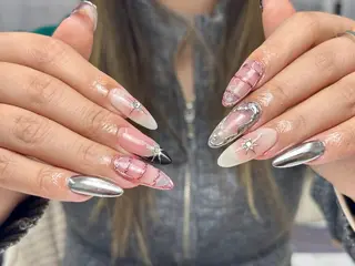 ロング トゥー フエンのネイルデザイン