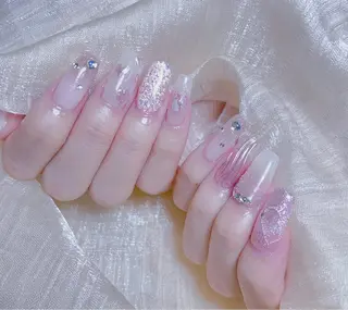 ネイル ネイルサロンエクラ 🫧Shizukaのネイルデザイン