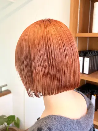 ショート カラー Ami ブリーチ/ハイトーンのヘアスタイル