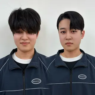 メンズ 韓国レイヤー🪽 無重力パーマナツキのヘアスタイル