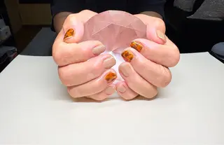 ネイル Rainbow Moonのネイルデザイン