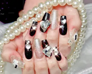 ネイル 🦋 Queenieのネイルデザイン