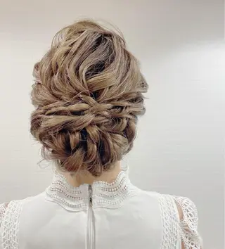 ヘアアレンジ GRANLUSSO 〜グランルッソ駅前店所属・木口 嘉美のヘアスタイル