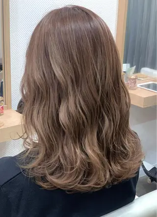 ミディアム 韓国カット/透明感 Re.Labo岡本のヘアスタイル