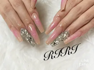 ネイル riri オーナーのネイルデザイン