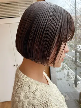 ミディアム 🌊トガシカイト /ショート白髪ぼかしのヘアスタイル