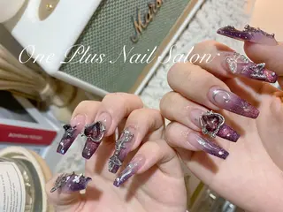 ネイル One Plus Nail Salonのネイルデザイン