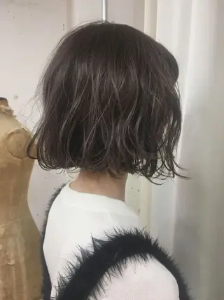 ミディアム カラー パーマ 森山 陽菜のヘアスタイル