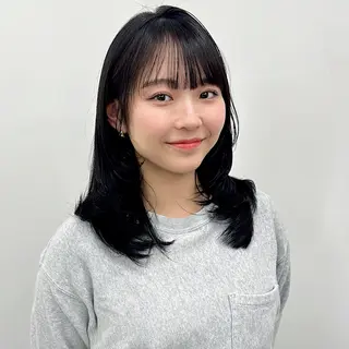 ミディアム カラー ブリーチなし/レイヤ ー特化🌈Tommyのヘアスタイル