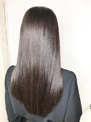 ロング カラー カンナヘアーメゾン所属・上西 高志のヘアスタイル