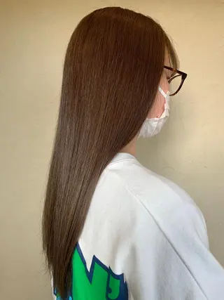 ロング カラー はいとう　なえ Beretのヘアスタイル