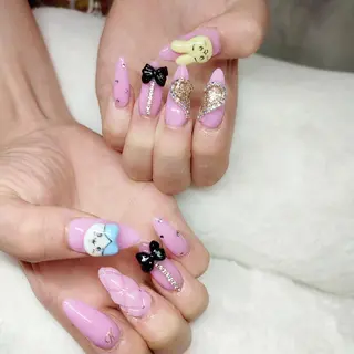 ネイル RUNWAY 　　の眉毛・アイブロウイメージ