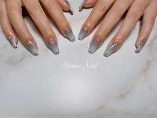 ネイル 市川 麻衣子のネイルデザイン