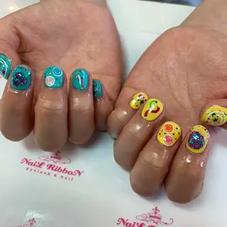 ネイル ネイルリボン 受付スタッフのネイルデザイン