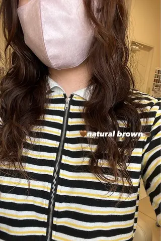 セミロング カラー パーマ LiTA 友田未来のヘアスタイル