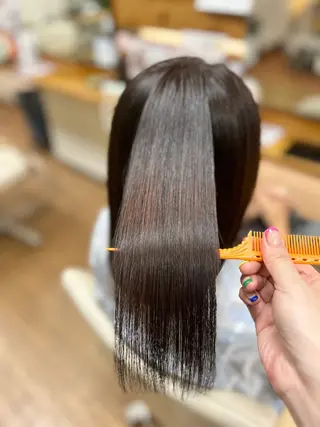 ミディアム 神谷 千明のヘアスタイル