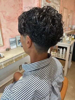 ショート パーマ おおやま たくみのヘアスタイル