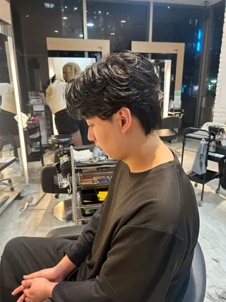 メンズ 有働由良／ハイトーン ／韓国メンズヘアのヘアスタイル