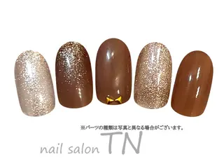 ネイル 矢川 まどかのネイルデザイン