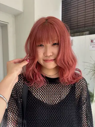 ミディアム カラー 抜け感レイヤー🎶 ハイトーン/りりのヘアスタイル