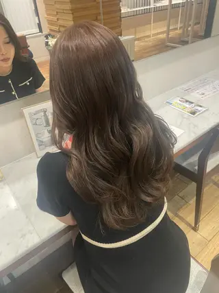 ロング kiti SAKAE所属・のり/顔まわり/韓国 /レイヤーカットのヘアスタイル