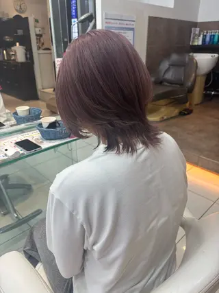 ミディアム ショートカットモデル 👗SHIZUKAのヘアスタイル