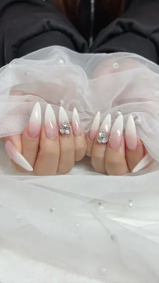 ネイル Raviy Yuiのネイルデザイン