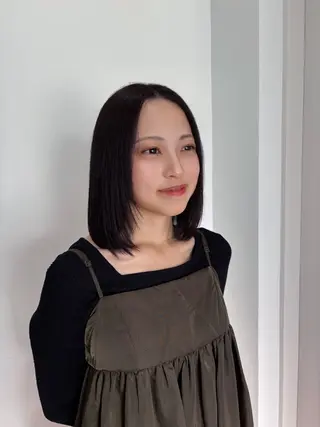 ミディアム カラー 韓国風レイヤー透明感 艶髪カラー/岡田悠希のヘアスタイル