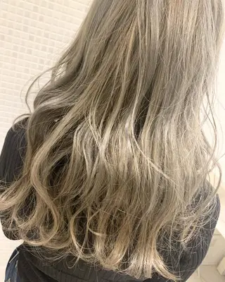 ロング カラー パーマ 小沼采唯👧🏼 海好きオヌちゃんのヘアスタイル