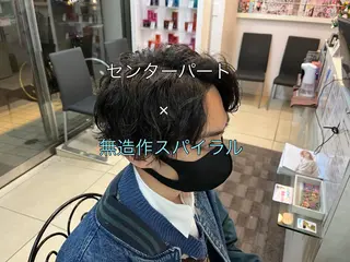 ミディアム パーマ メンズ 韓国風メンズ/毛流れ ヘアなら須田龍世のヘアスタイル