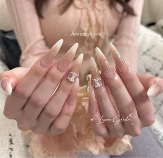 ネイル Luna Glade Nail Salon所属・Luna Gladeのネイルデザイン