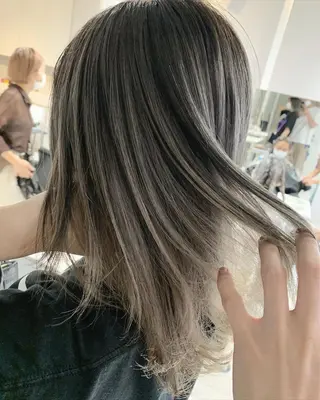 セミロング カラー ヘアアレンジ 髪質改善land千葉所属・阿部 圭悟のヘアスタイル