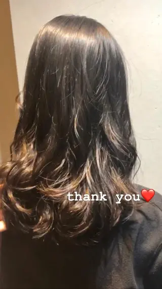 セミロング 艶質改善/縮毛矯正 ササキナツミのヘアスタイル